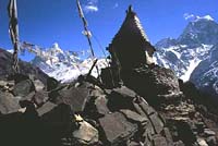 Chorten at Mong La